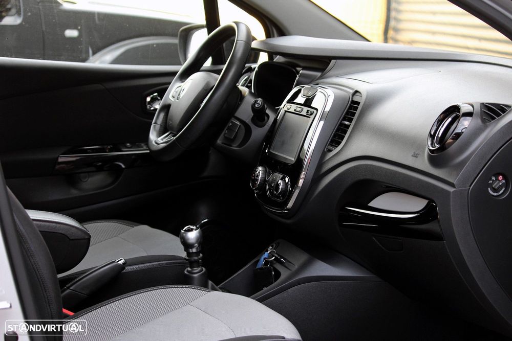 Renault Captur 1.5 dCi Exclusive - 17