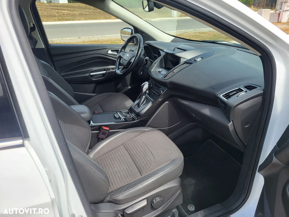Ford Kuga 1.5 TDCi 2WD Powershift Titanium - 7