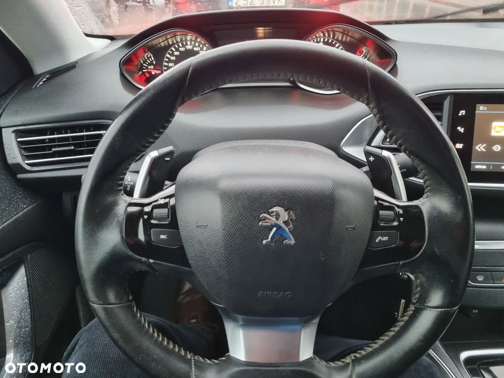 Peugeot 308 BlueHDi FAP 130 EAT6 Stop & Start Allure - 11