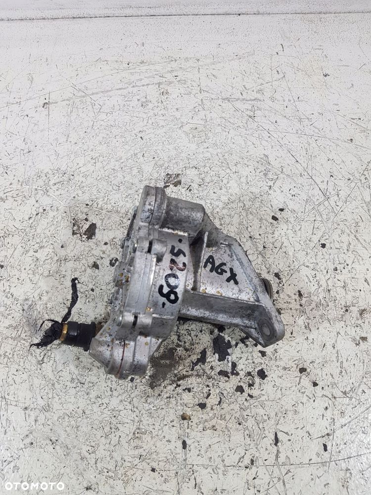 pompa vacum 074145100a vw volkswagen lt 35 t4 2.5 sdi agx - 1