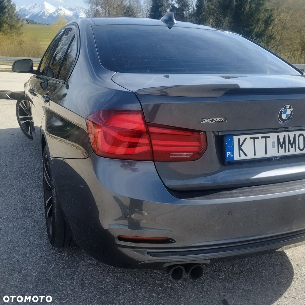 BMW Seria 3 330i GPF xDrive - 7