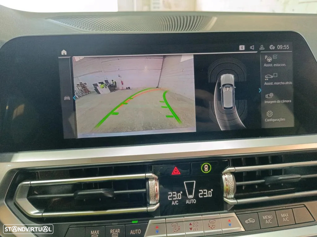 BMW 330 e Touring Auto - 8