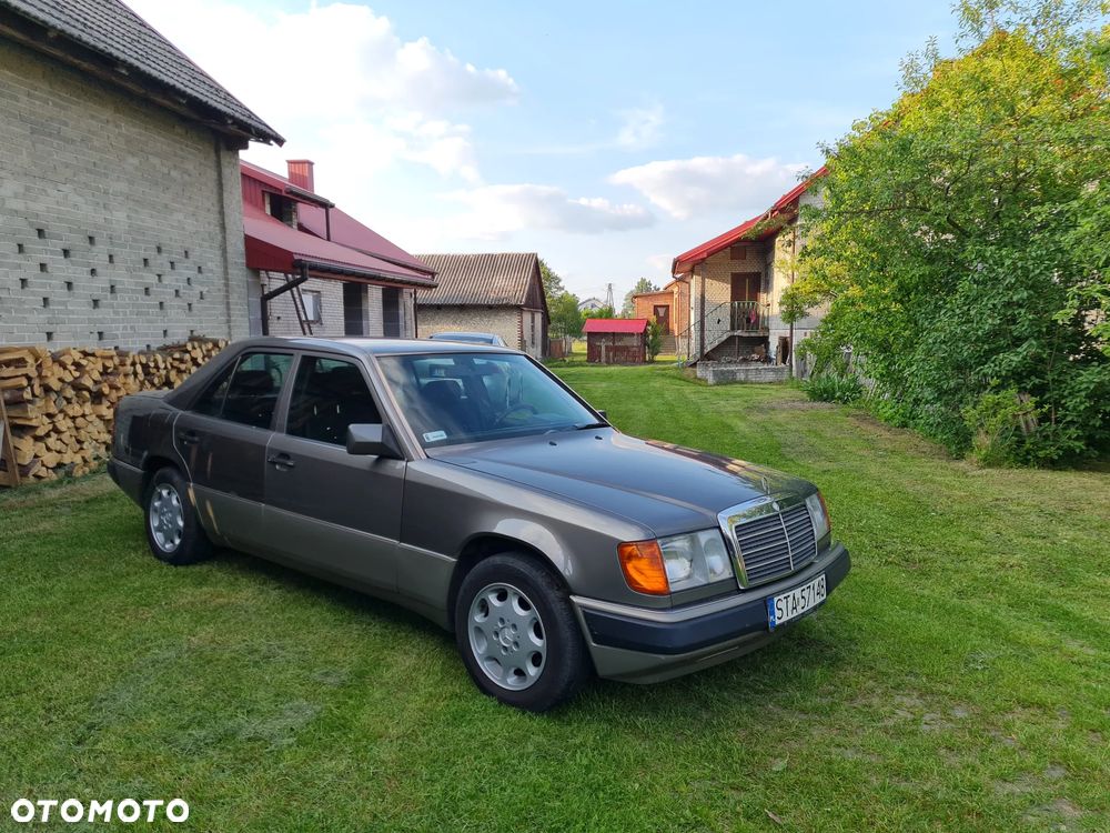 Mercedes-Benz W124 (1984-1993) - 15
