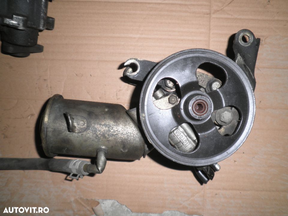 Pompa servo hidraulica Toyota Yaris 1.4 - 1