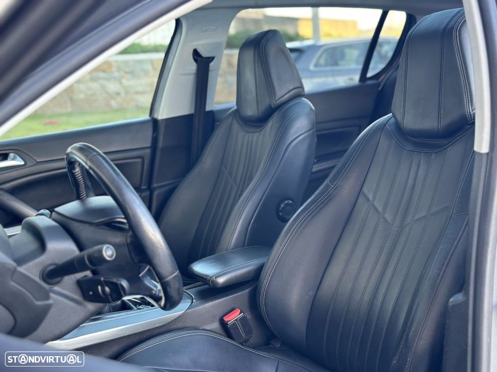 Peugeot 308 1.6 e-HDi Allure - 17