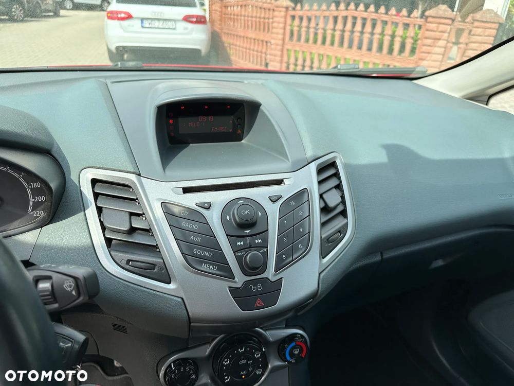 Ford Fiesta - 10