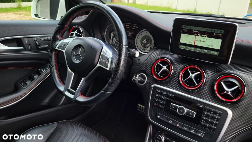 Mercedes-Benz Klasa A 250 (BlueEFFICIENCY) 7G-DCT AMG Sport - 33