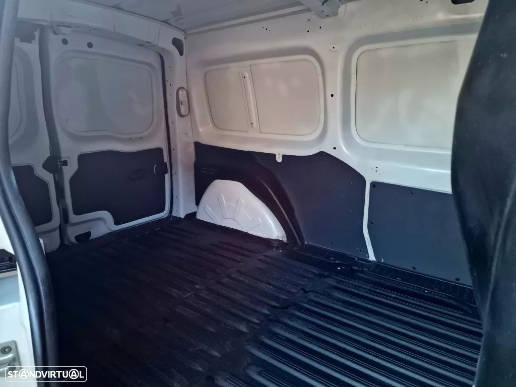 Renault Kangoo Maxi 1.5 dci 95cv-Longa-IVA Dedutível-AC-Sensores - 26