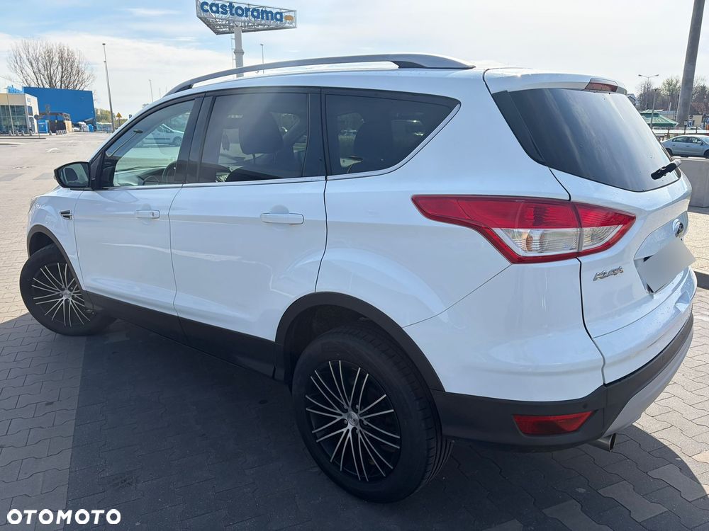 Ford Kuga - 4