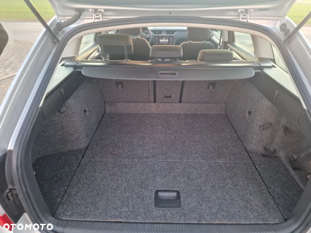 Skoda Octavia 1.6 TDI Green tec 4x4 Ambition - 21