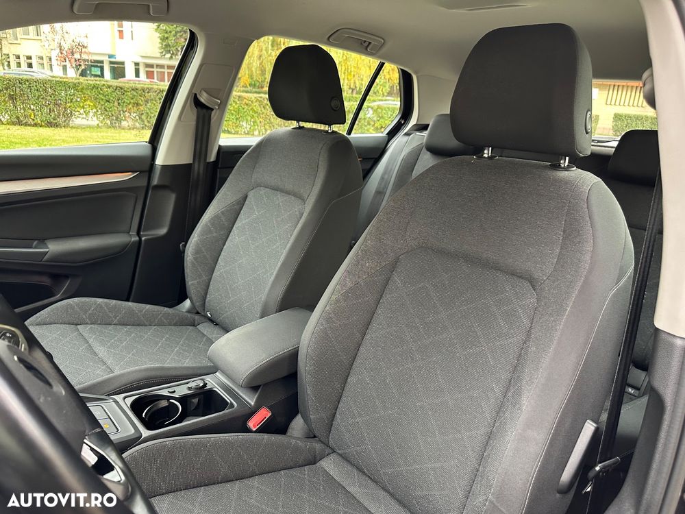 Volkswagen Golf 2.0 TDI SCR - 13