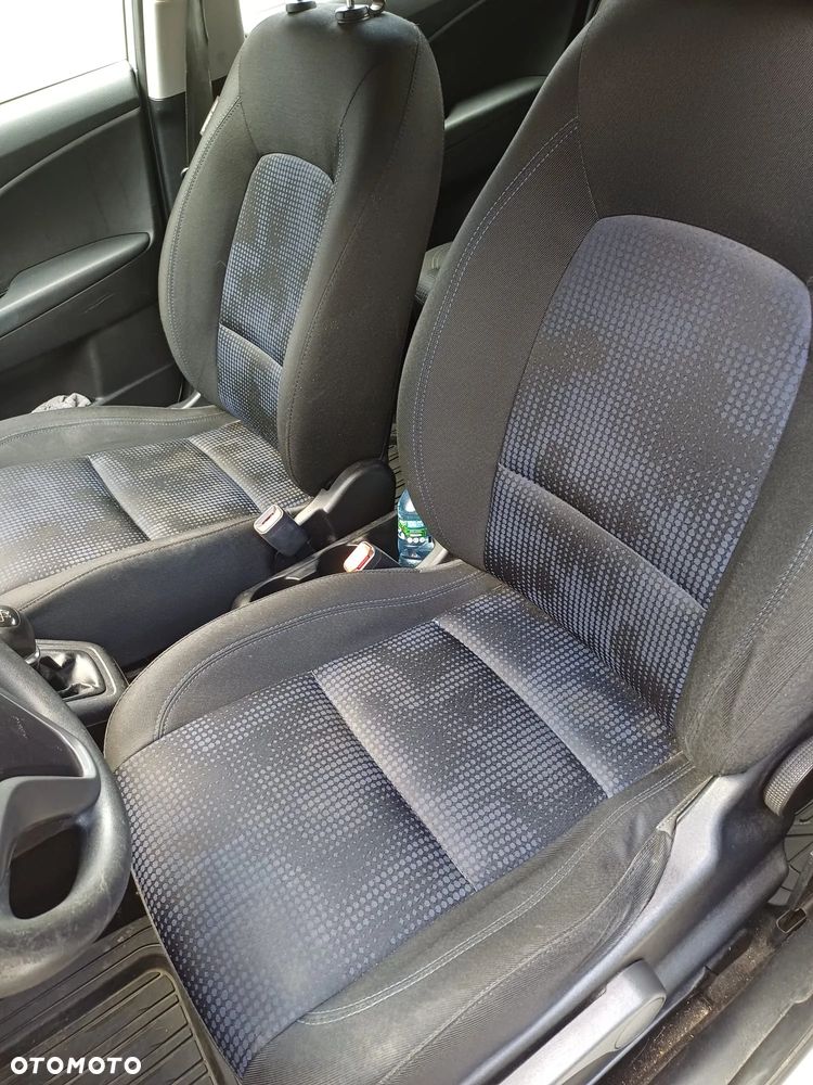 Hyundai ix20 1.4 Comfort - 11