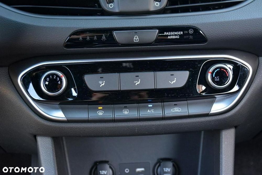 Hyundai i30 1.0 T-GDI GO - 27