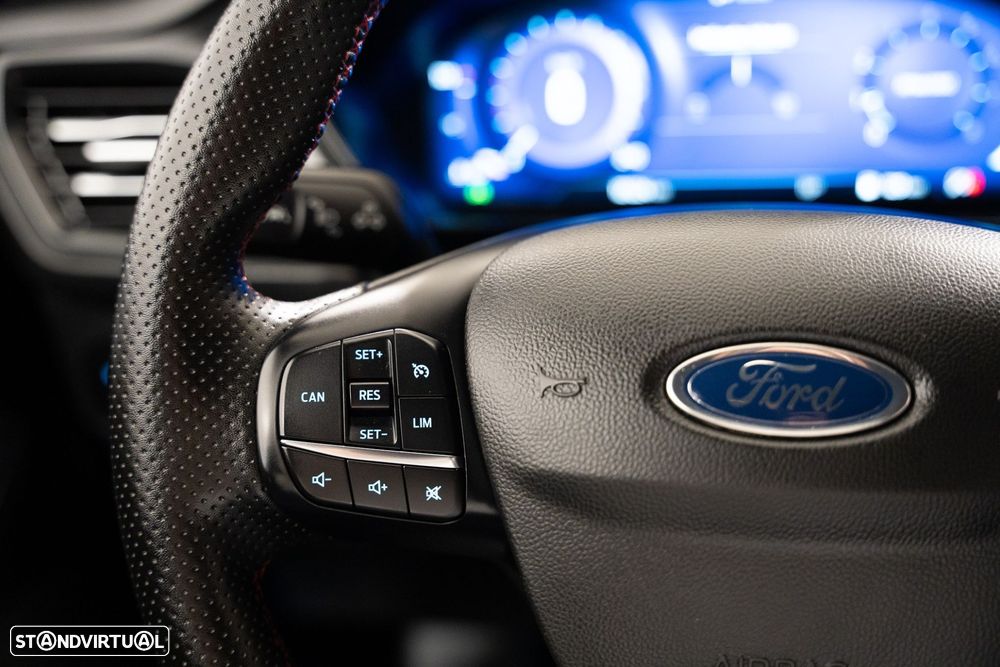 Ford Focus 1.0 EcoBoost MHEV ST-Line - 21