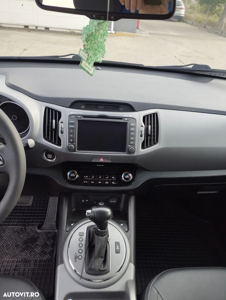 Kia Sportage 2.0 CRDI 184 AWD Aut. Spirit - 11
