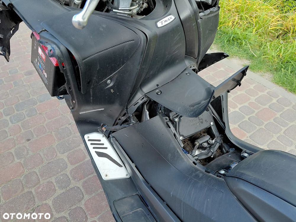 Yamaha Tmax - 18