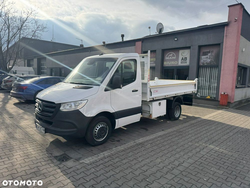 Mercedes-Benz Sprinter - 2