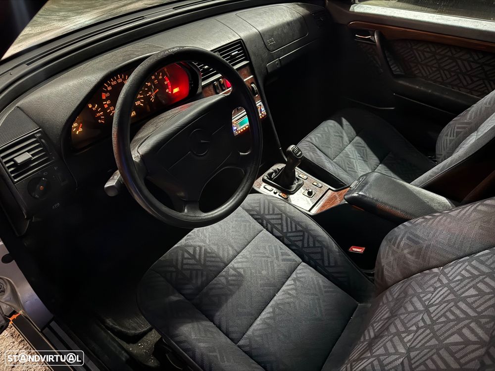 Mercedes-Benz C 220 CDI Classic - 9