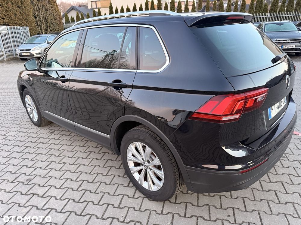 Volkswagen Tiguan - 5