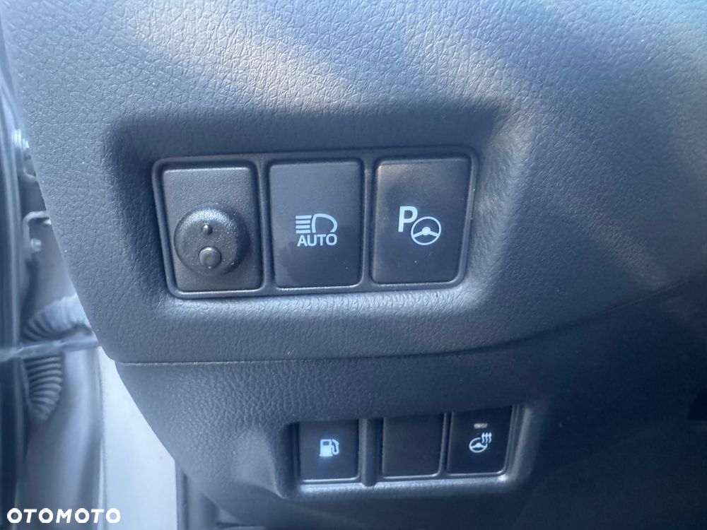 Toyota C-HR 1.8 Hybrid GPF Executive - 18