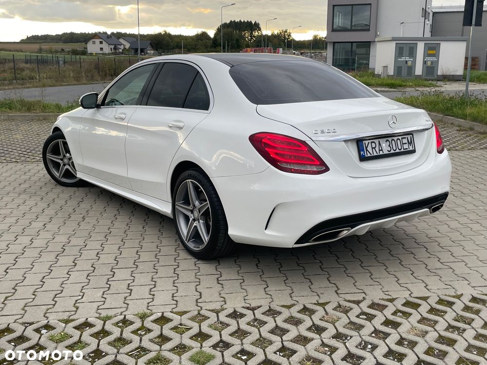 Mercedes-Benz Klasa C 300 7G-TRONIC AMG Line - 7