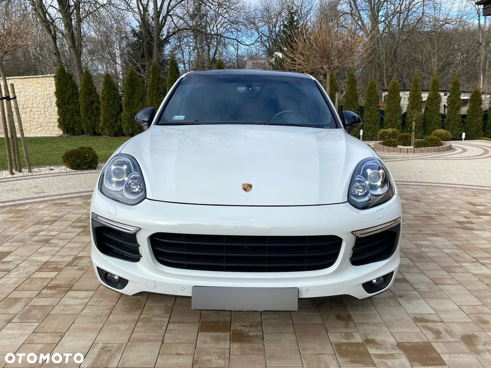 Porsche Cayenne Platinum Edition - 9