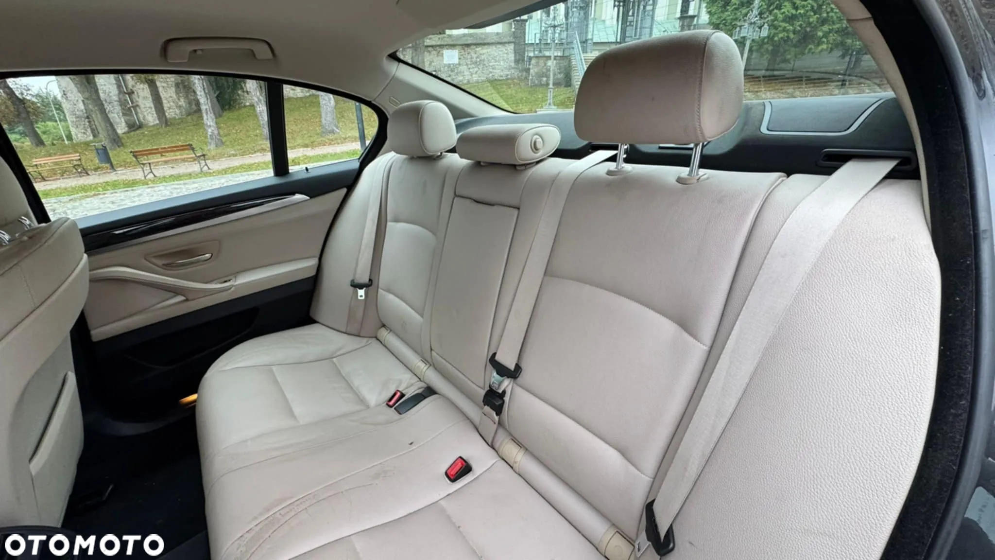 BMW Seria 5 523i Touring - 34