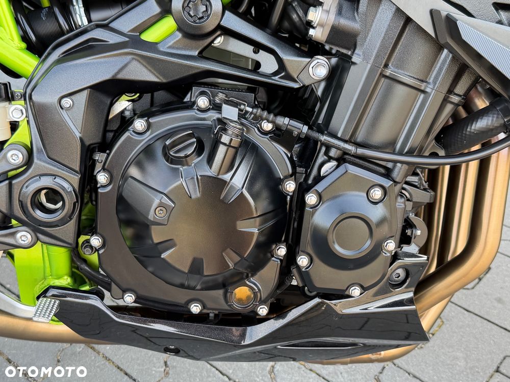 Kawasaki Z 900 - 14
