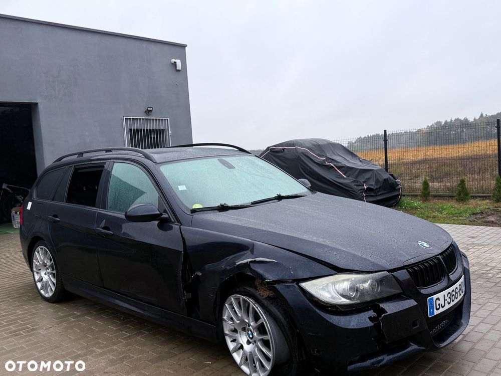 BMW Seria 3 335i Touring Edition Sport - 4