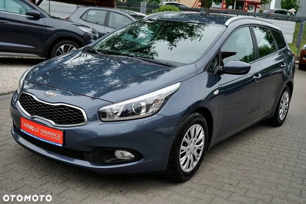 Kia Ceed - 9
