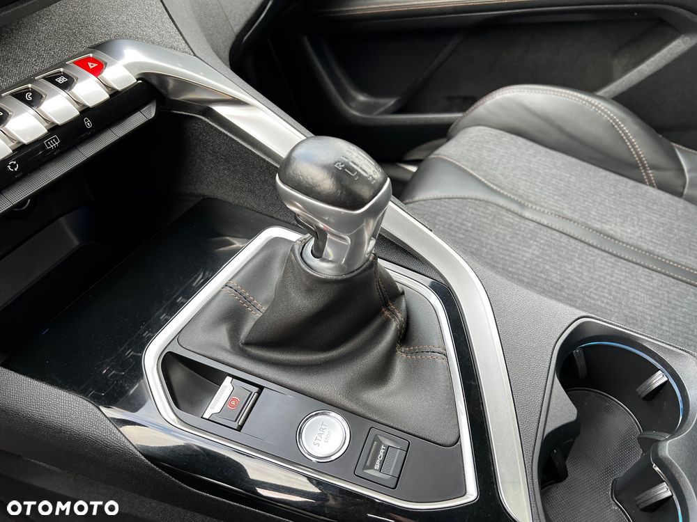 Peugeot 3008 BlueHDi 120 Stop & Start Business-Line - 24
