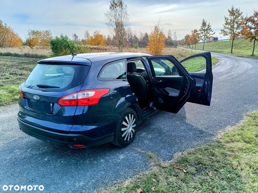 Ford Focus 2011 photo 4