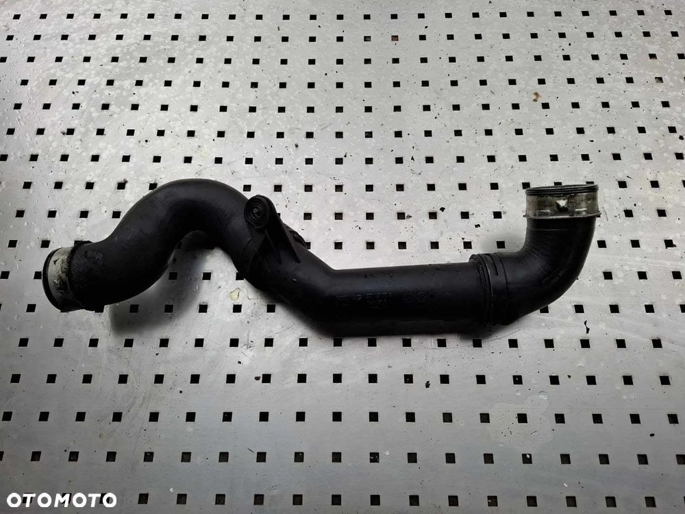 PRZEWÓD POWIETRZA INTERCOOLERA AUDI A3 8P VW GOLF V 1,9 TDI BLS 3C0145762 3C0145770B - 1