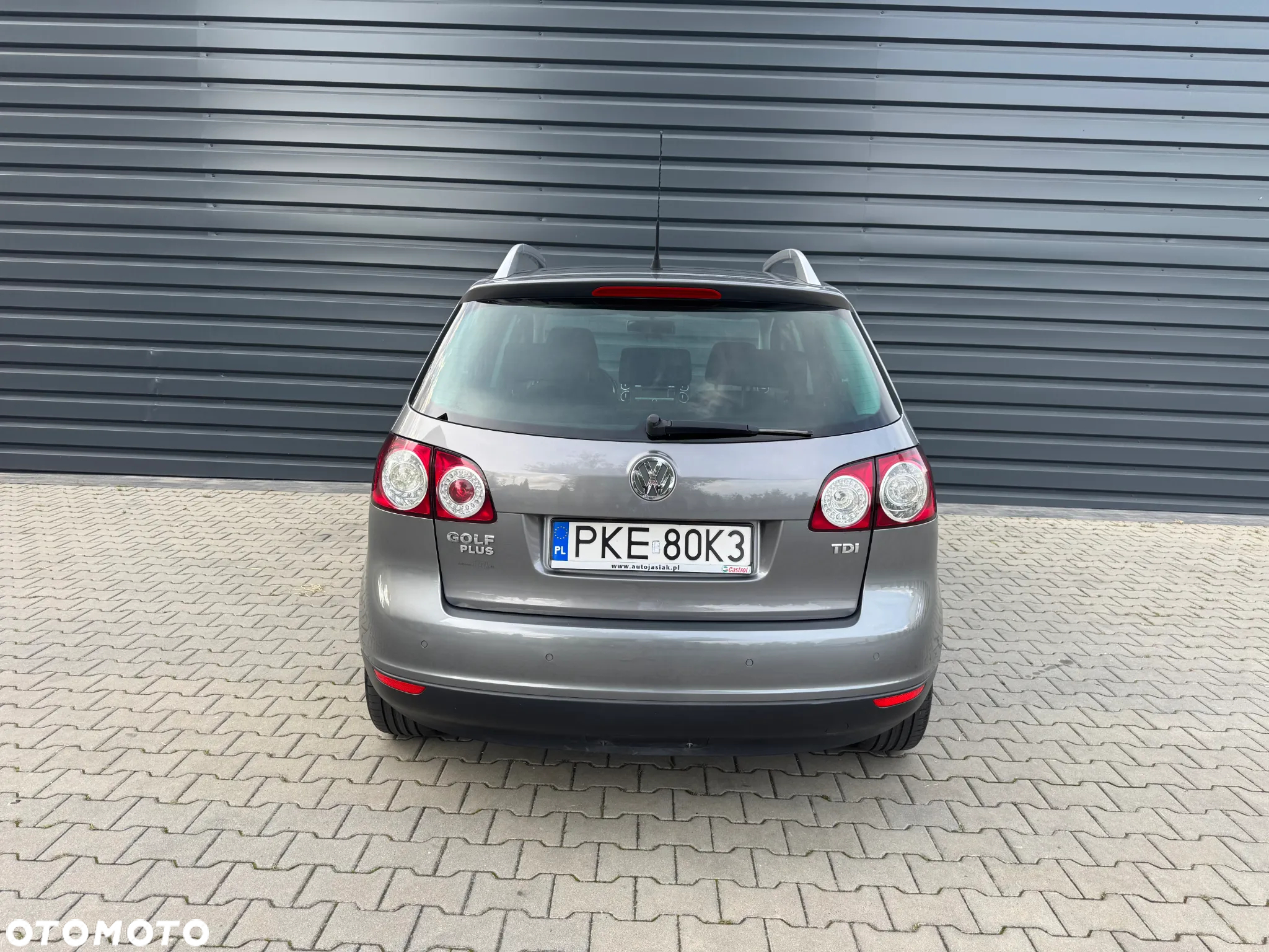 Volkswagen Golf 1.9 TDI DSG United - 4
