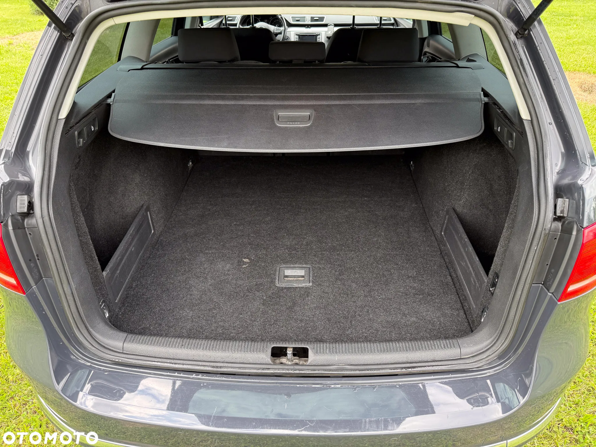 Volkswagen Passat 2.0 TDI Comfortline DSG - 14