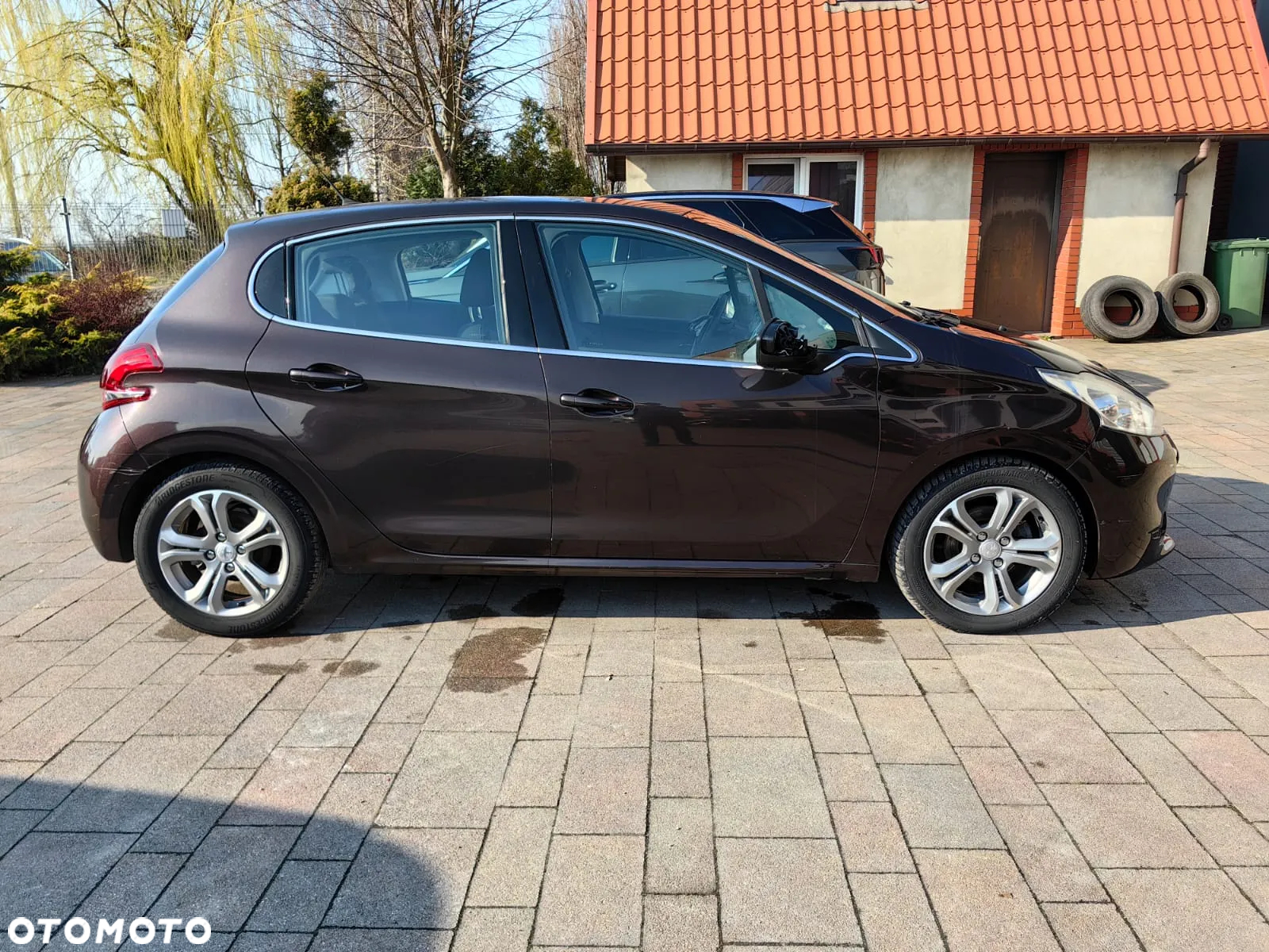 Peugeot 208 120 VTI Intuitive - 11