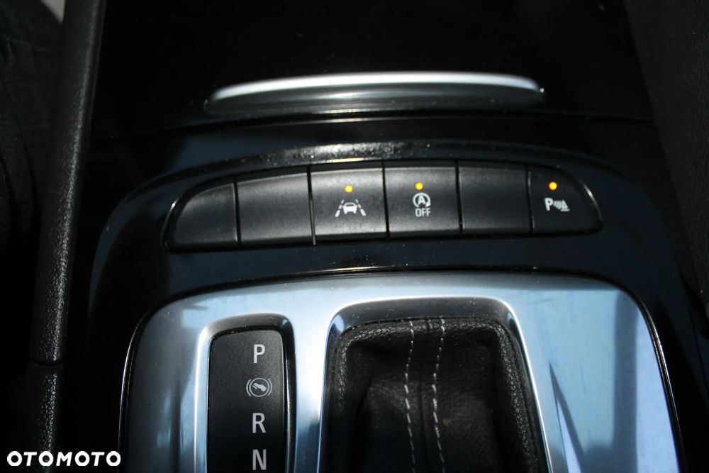 Opel Insignia 2.0 CDTI Elegance S&S - 24