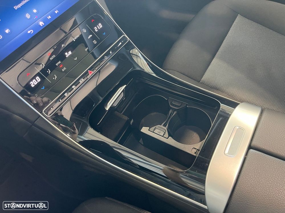 Mercedes-Benz C 300 e Avantgarde - 18