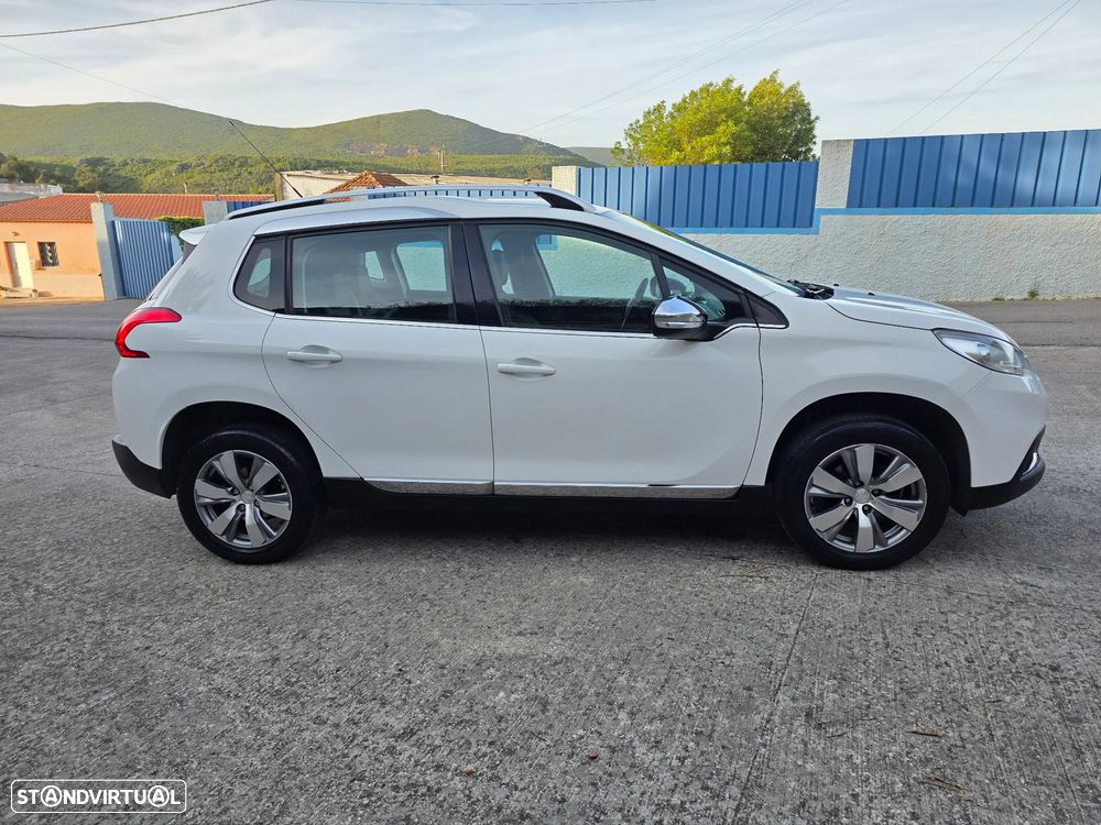 Peugeot 2008 PureTech 82 Allure - 12