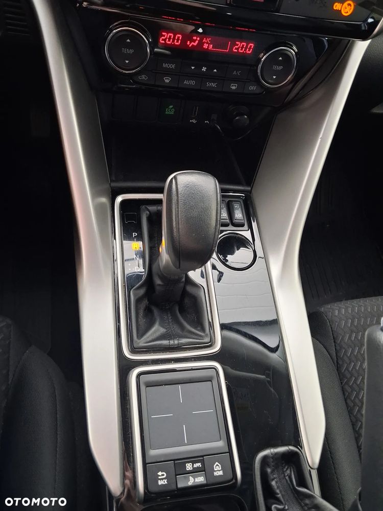Mitsubishi Eclipse Cross - 13