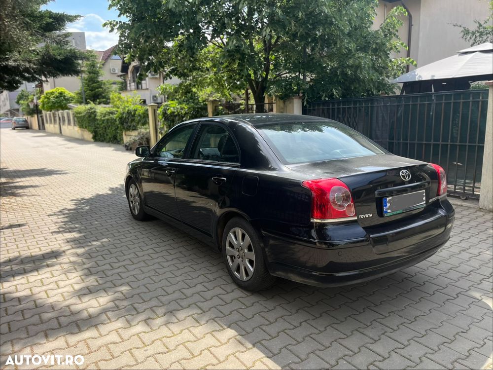 Toyota Avensis 1.8 Executiv - 15