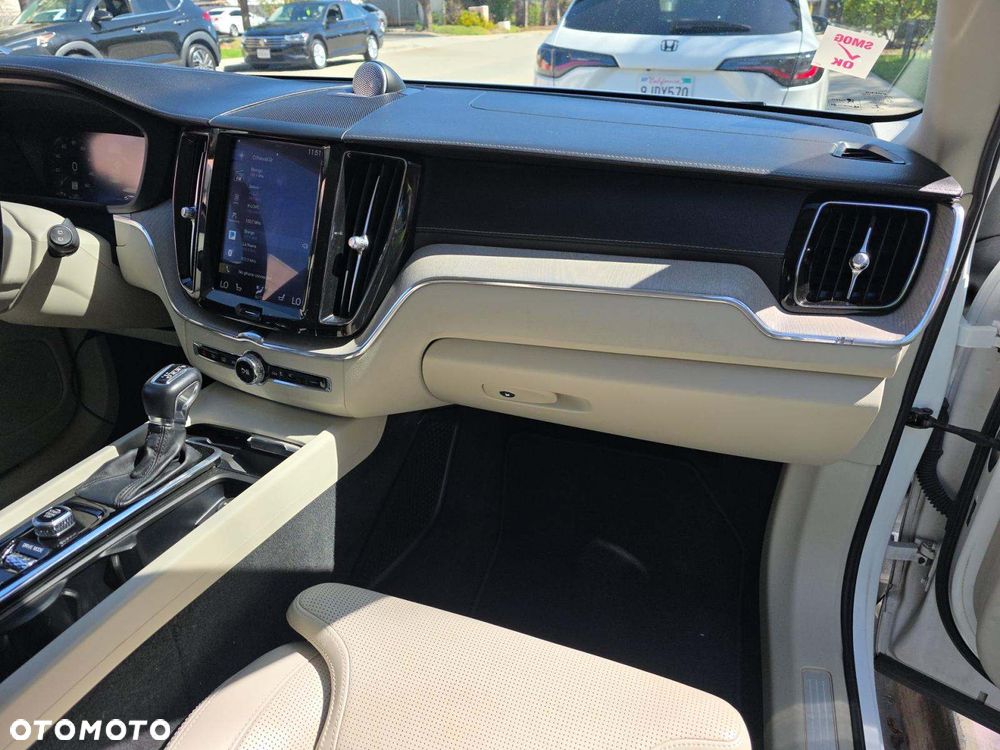 Volvo XC 60 T6 AWD Geartronic Inscription - 8