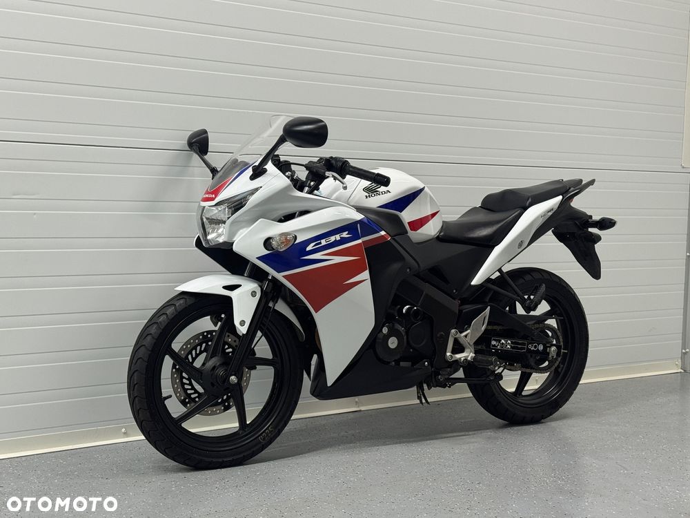 Honda CBR - 11