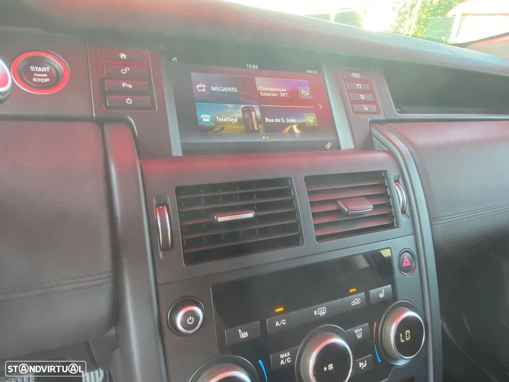 Land Rover Discovery Sport 2.0 TD4 HSE Auto - 12