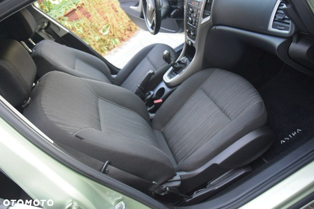 Opel Astra 1.4 Turbo Design Edition - 33