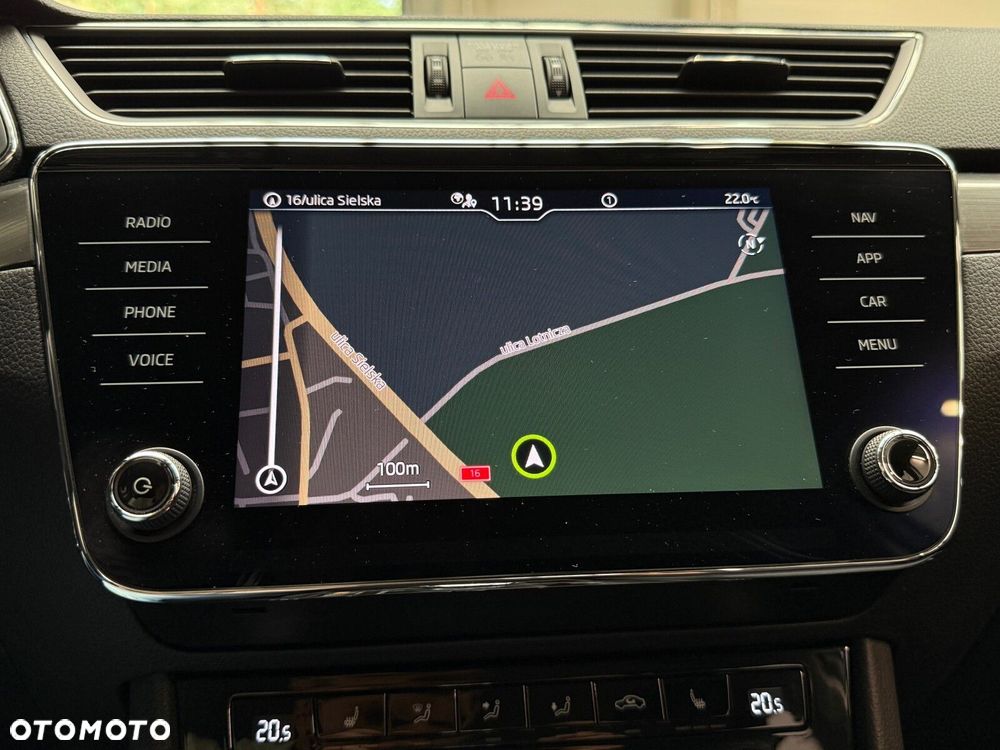 Skoda Superb 1.5 TSI Style DSG - 32