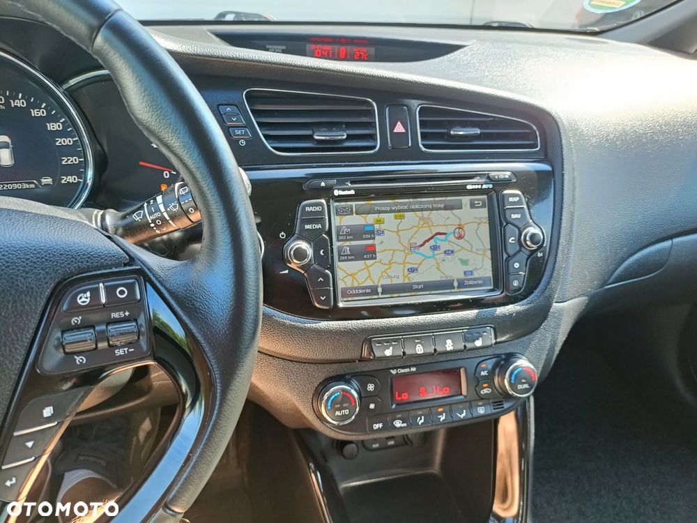 Kia Ceed 1.6 GDI Platinum Edition - 9