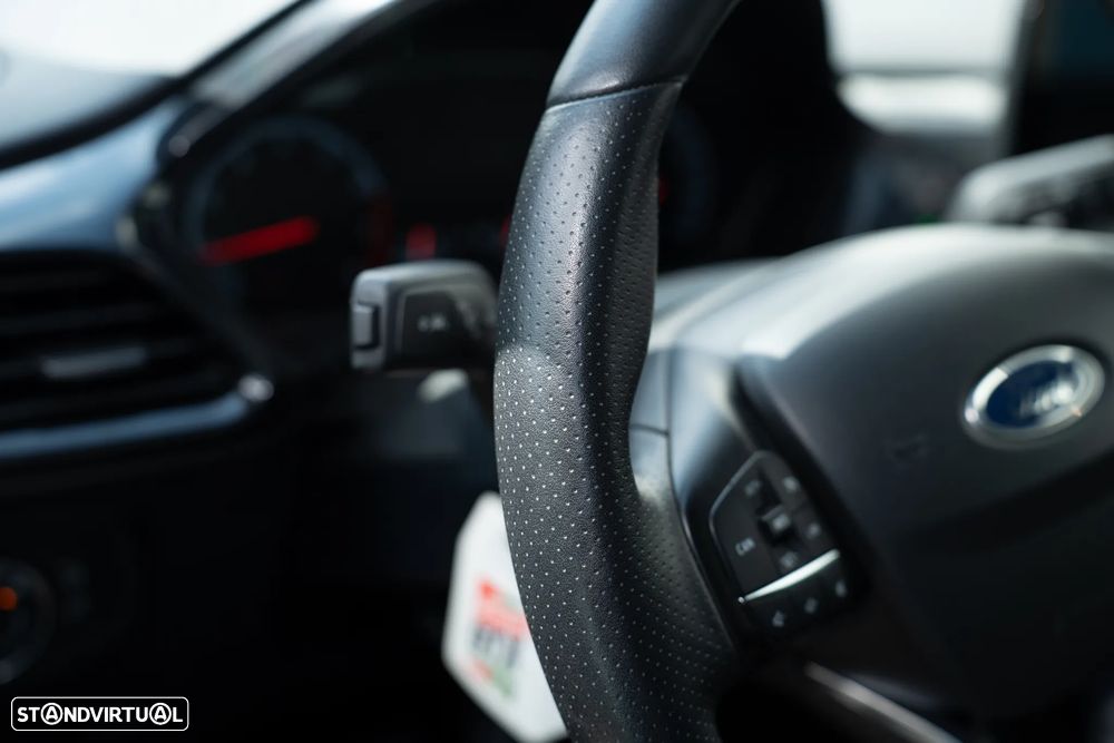Ford Fiesta 1.5 EcoBoost S&S ST X - 17