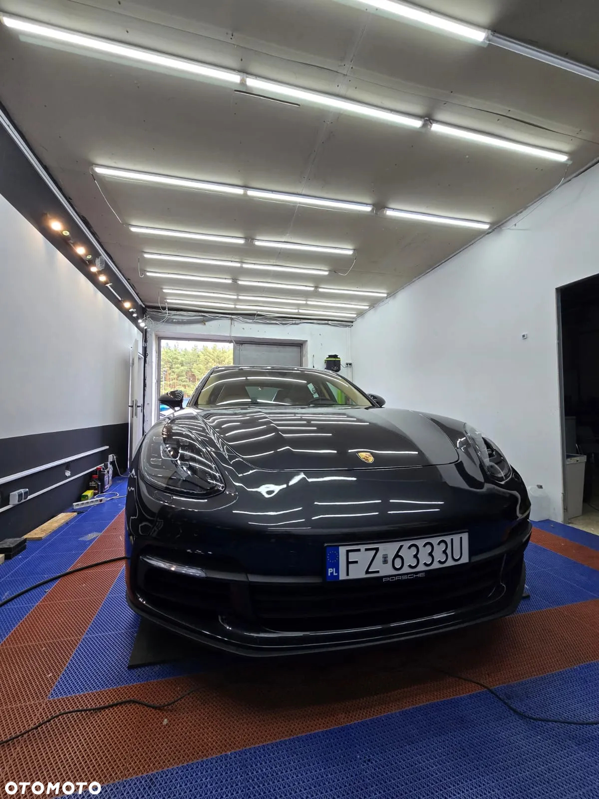 Porsche Panamera Standard - 11