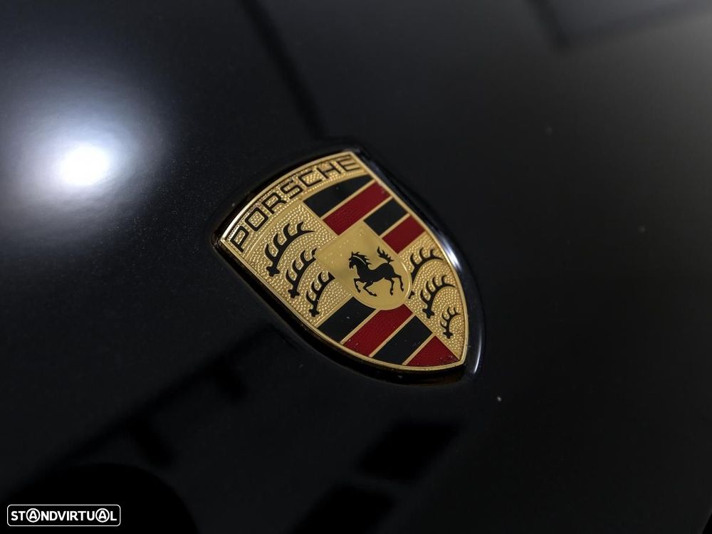 Porsche 911 (992) Turbo S PDK - 19
